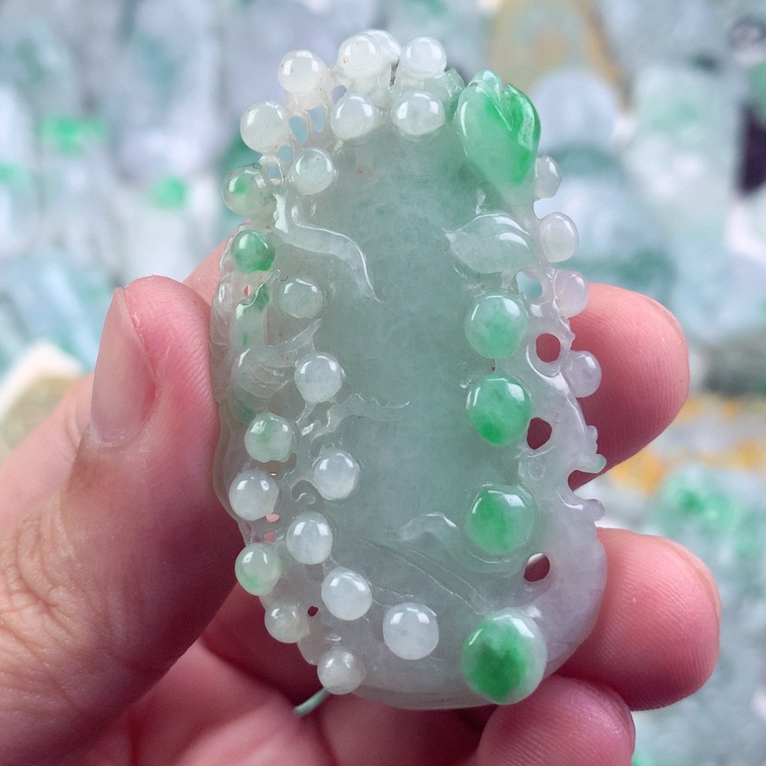 翡翠未镶嵌吊坠(不含链)