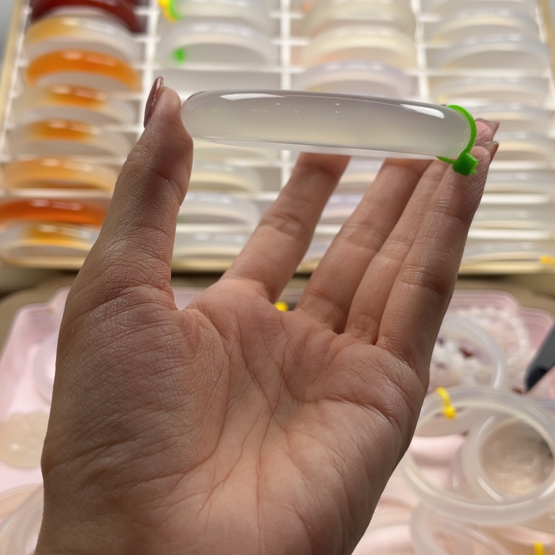 椒***虾玛瑙/玉髓手镯未镶嵌
