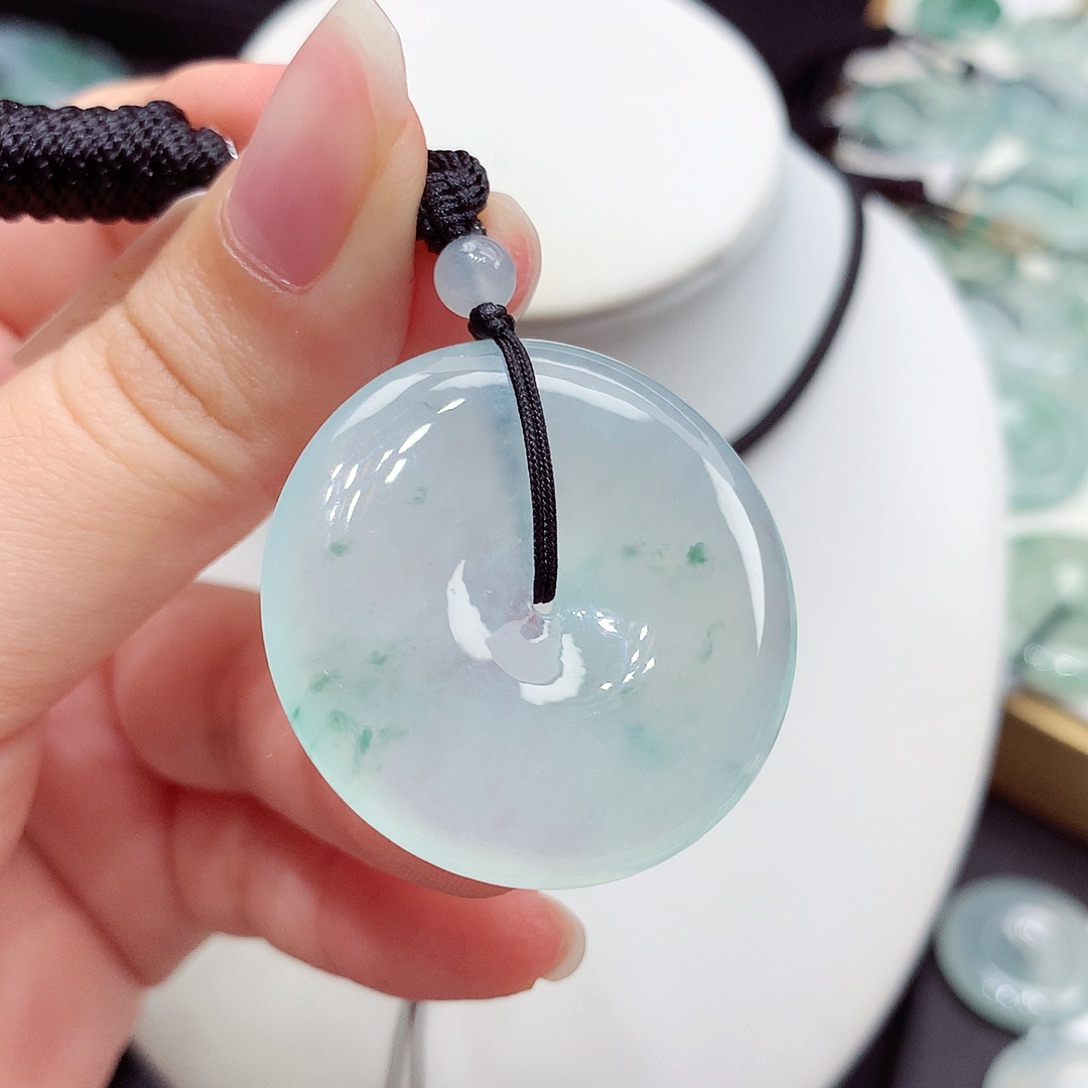 颈饰未镶嵌翡翠翡翠133，33.7/5.7