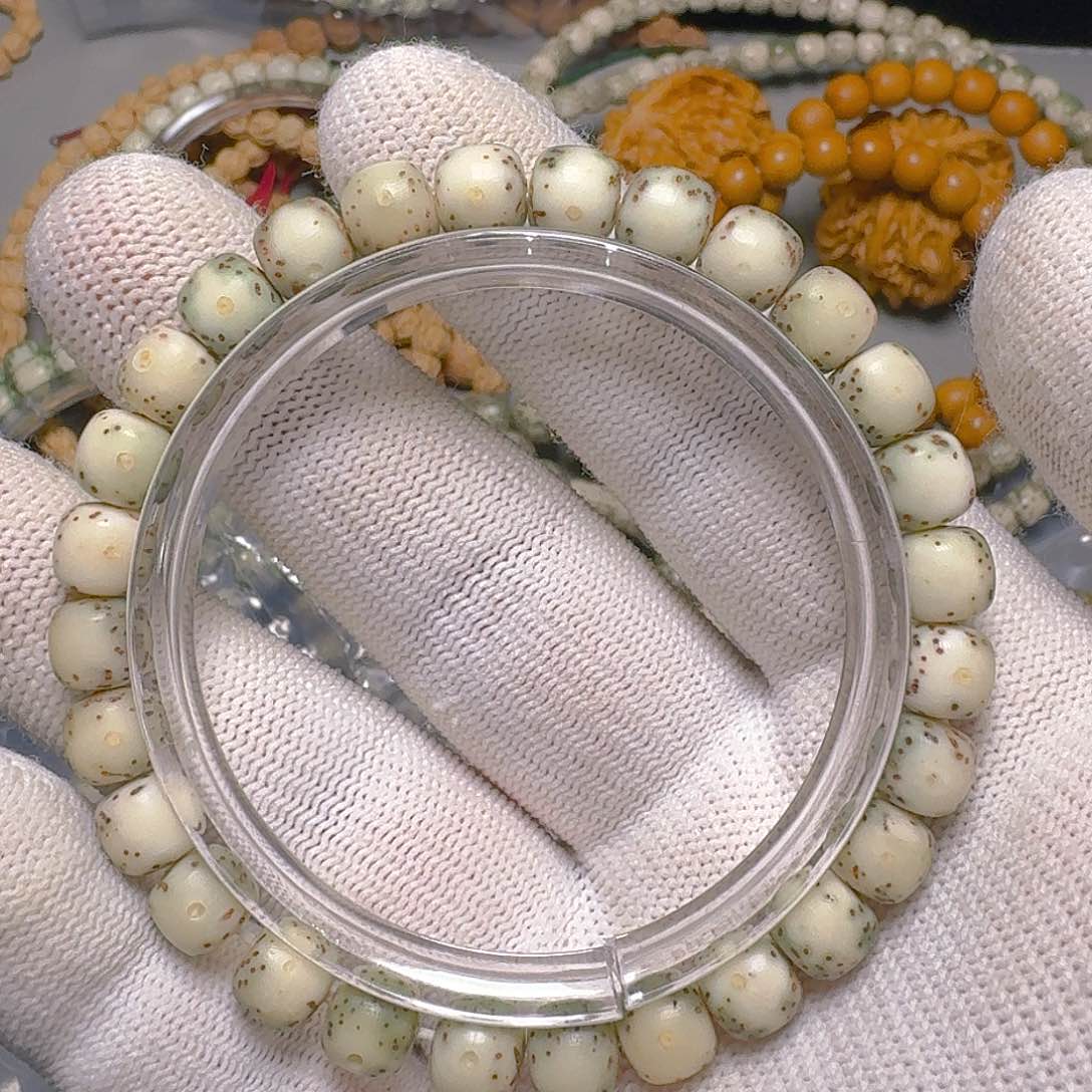 星月菩提手串༺****店原生态石玉料大留白30