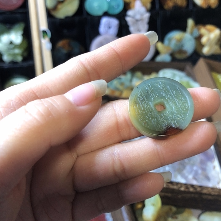 岫玉未镶嵌岫玉挂件