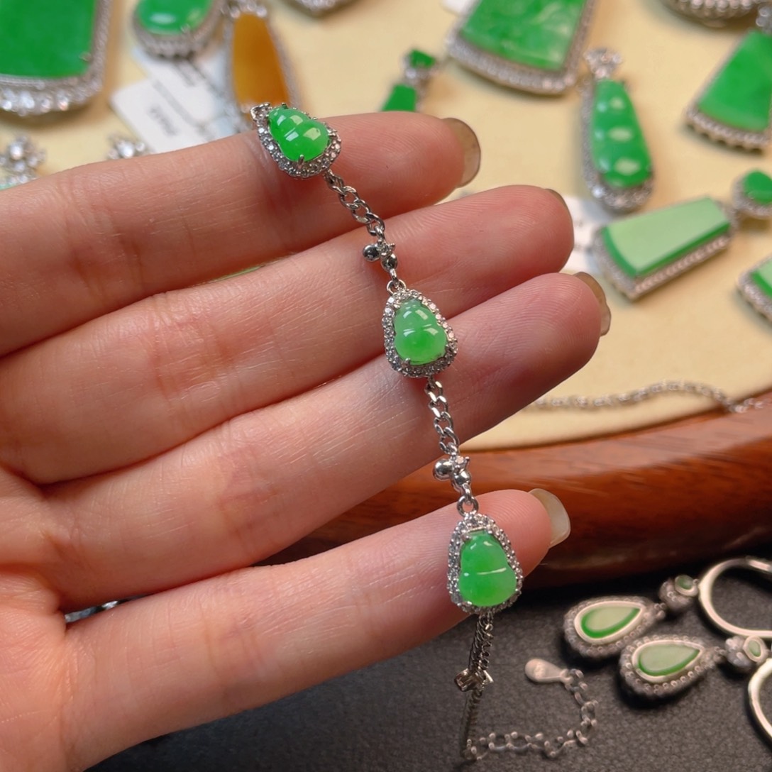 翡翠吊坠(不含链)银S925镶嵌手链