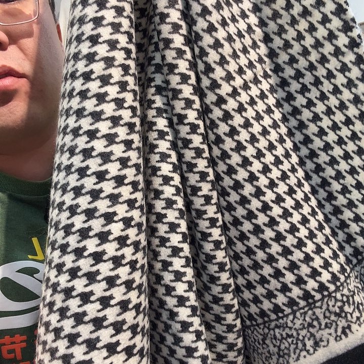 J***C纯羊绒保暖D千鸟格