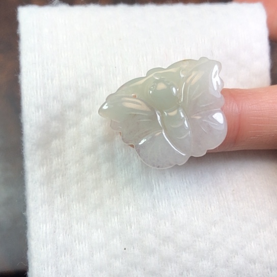 翡翠未镶嵌颈饰缅甸A货，每天下午1点半开播