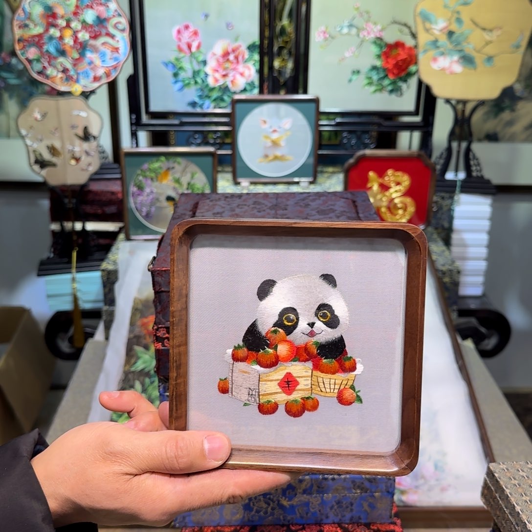 刺绣刺绣工艺精湛