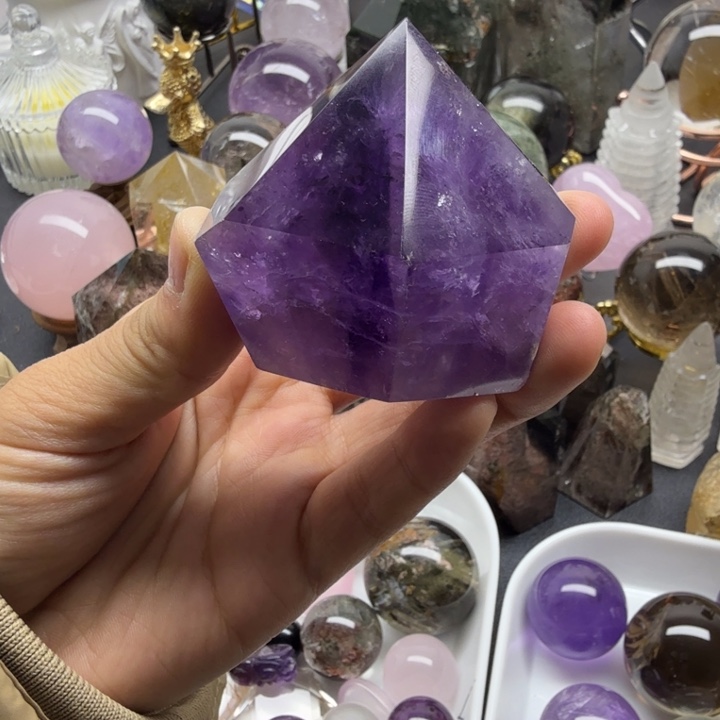 水晶未镶嵌珠宝半成品