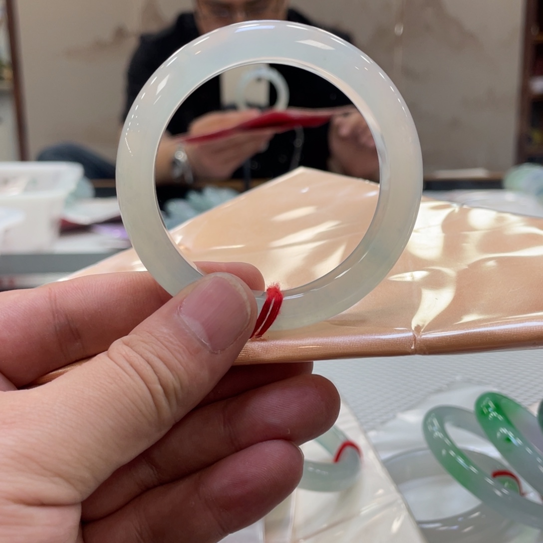 翡翠未镶嵌手镯翡翠