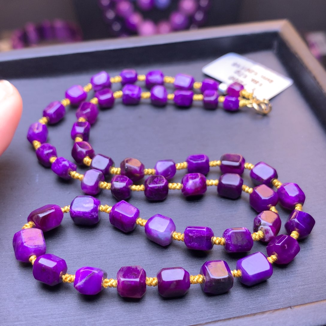 苏纪石（舒俱来）项链18K金镶嵌