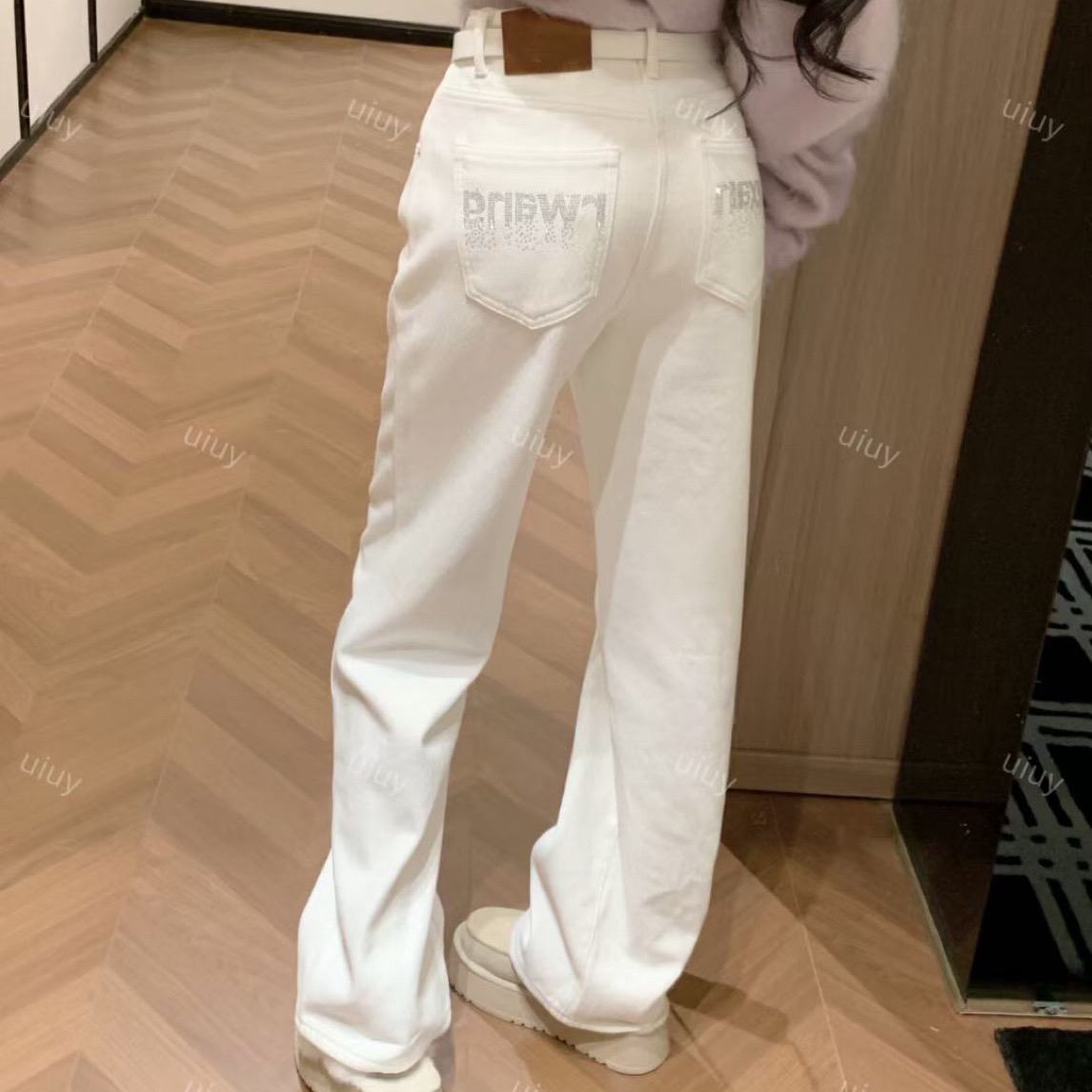 大婷子 -订制口袋后背烫钻加绒窄板牛仔阔腿裤  （8-962-6）