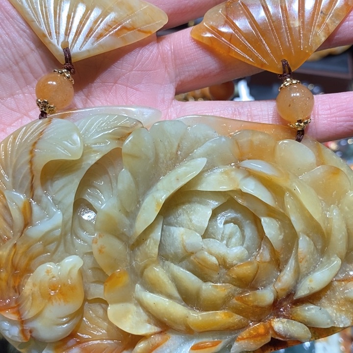 蛇纹石玉毛衣链未镶嵌