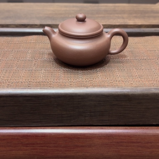 紫砂茶壶黄龙山原矿底槽清半手工．