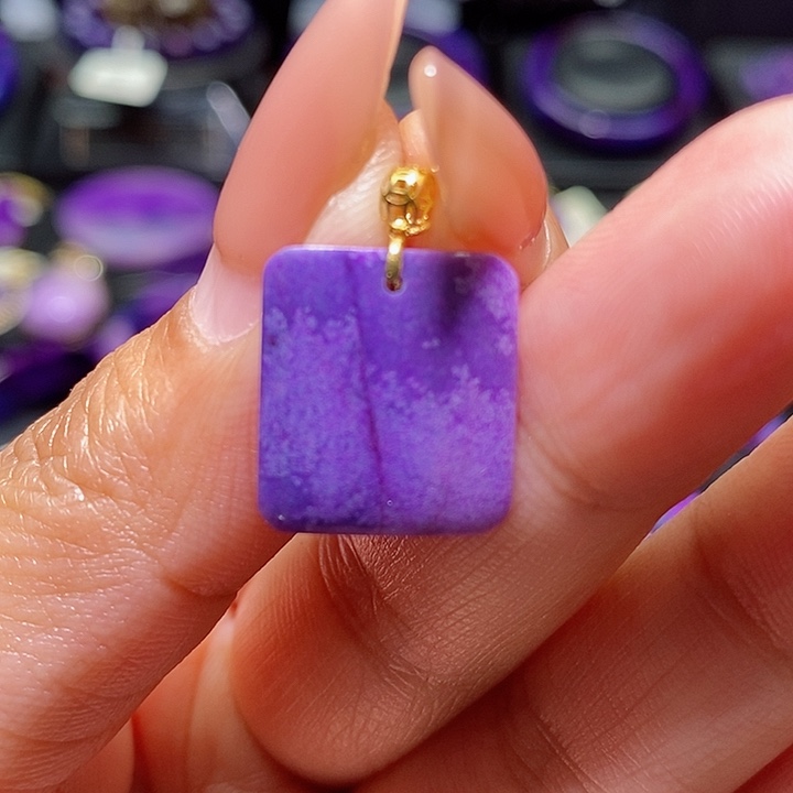 苏纪石（舒俱来）吊坠18K金镶嵌