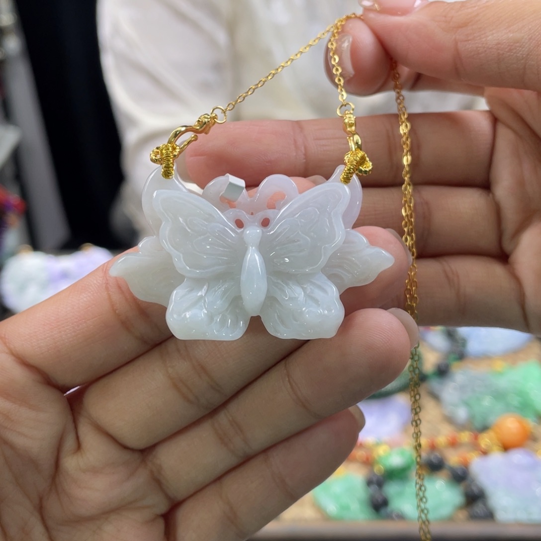 翡翠颈饰未镶嵌代编织