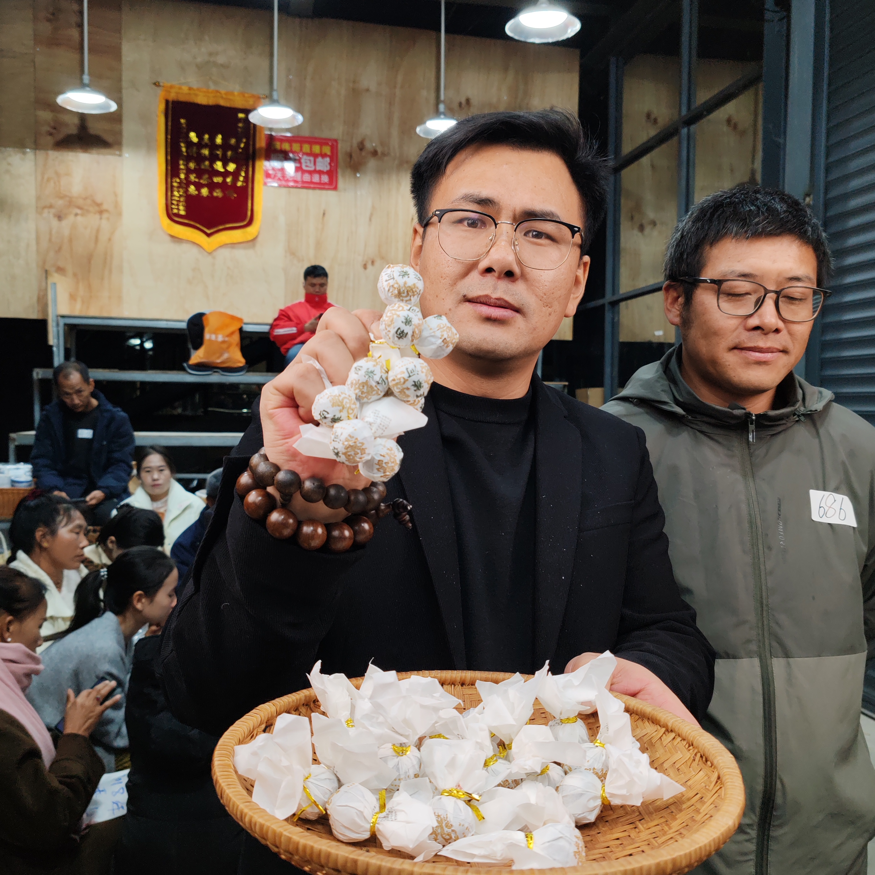 686号2024年南赛河春茶老树大树混采生茶龙珠8克*20颗1-1