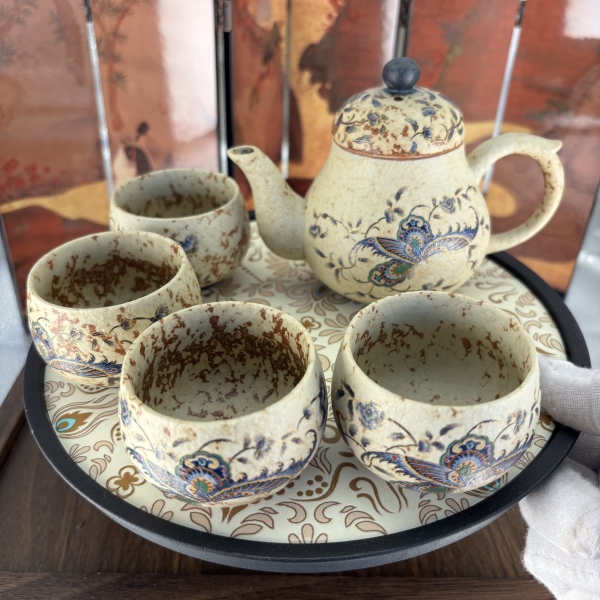 火山石焦糖釉思亭壶+4杯+盘 6681