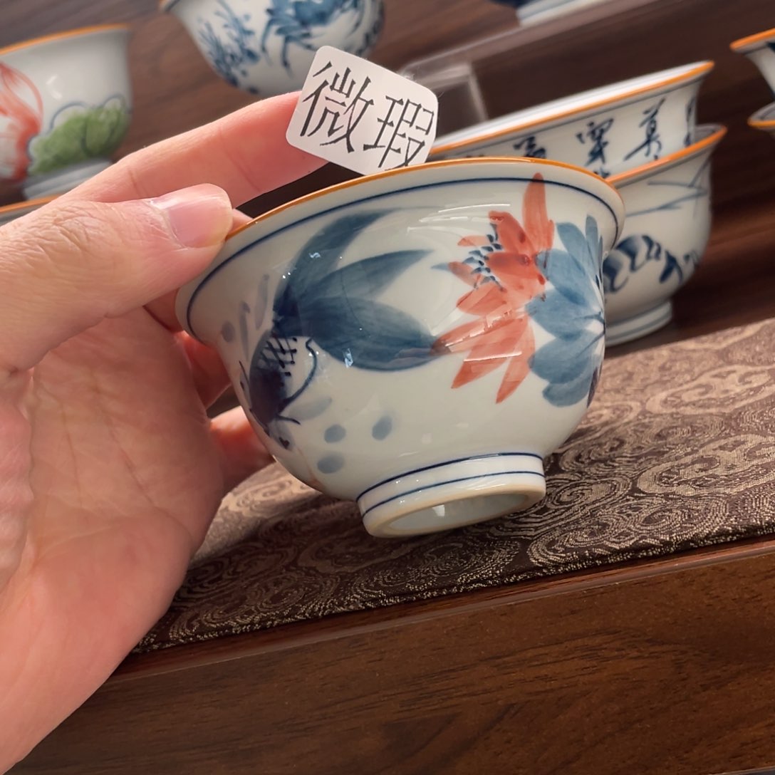 釉下手绘茶具微瑕