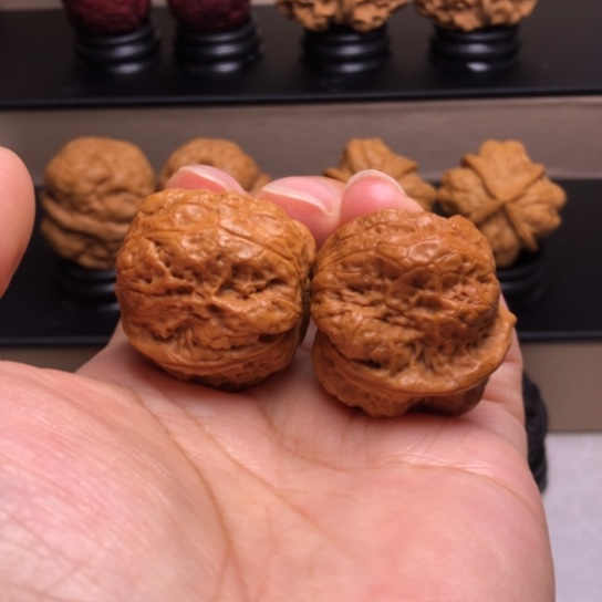 文玩核桃把件荷叶金蟾22