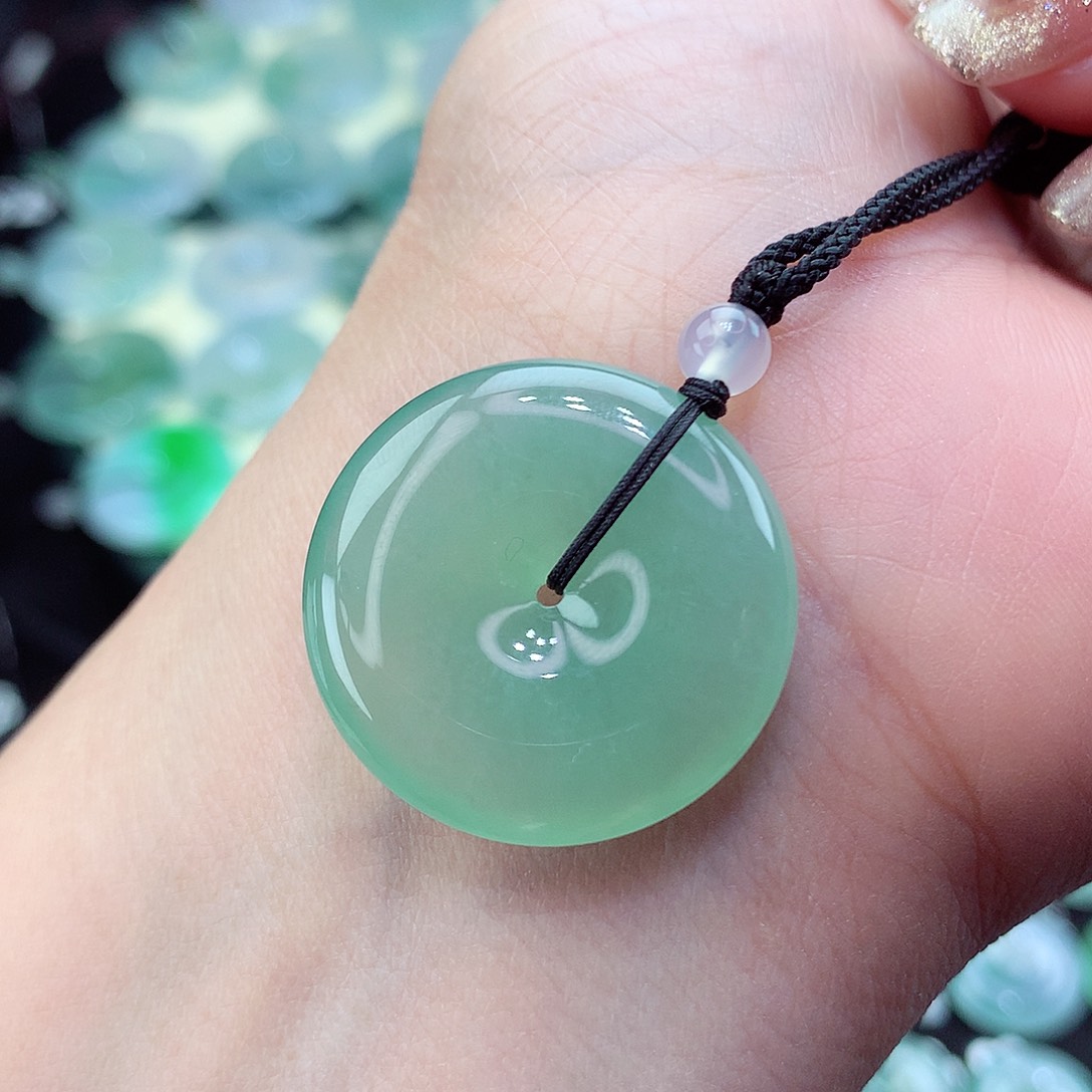 翡翠颈饰未镶嵌75尺寸26.2-5.3