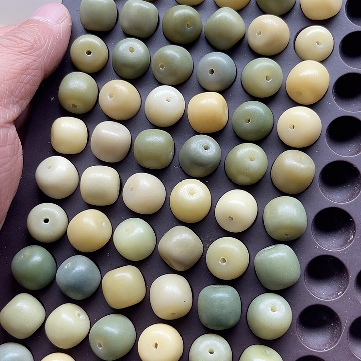 白玉菩提吊坠微瑕13-12青提桶珠60颗