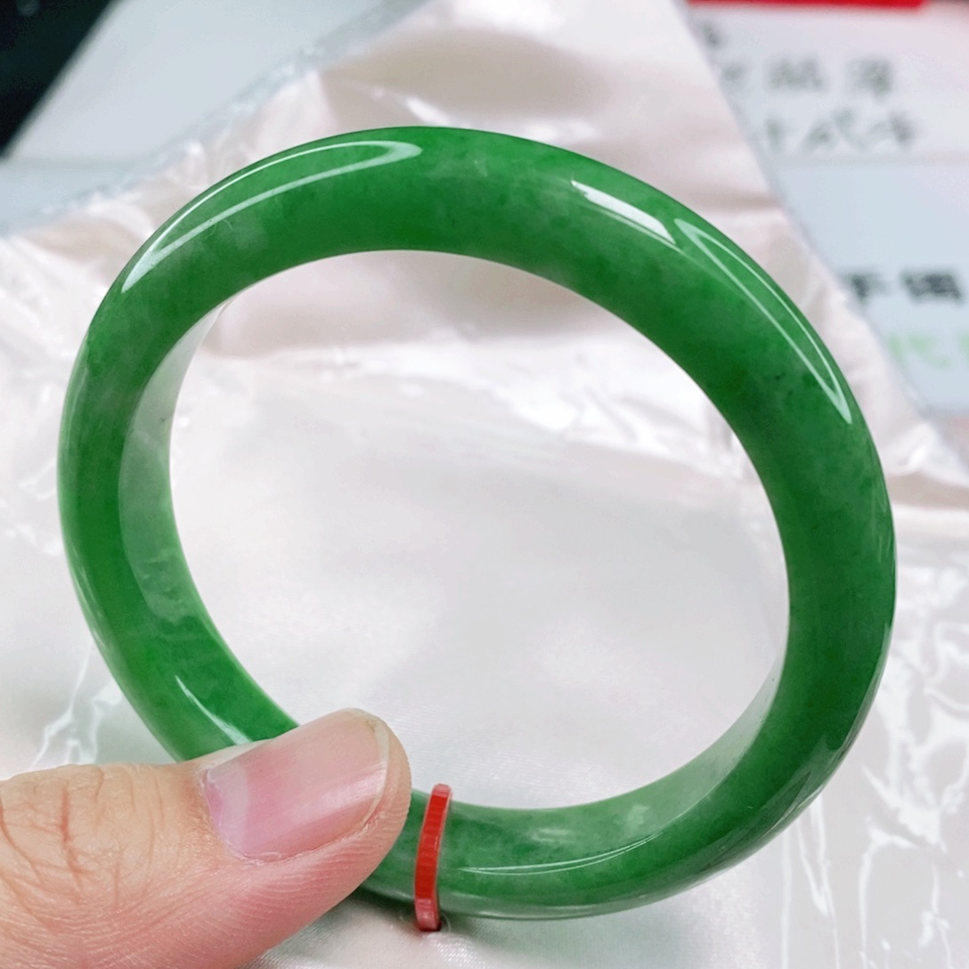 未镶嵌手镯翡翠55.6圈口完整