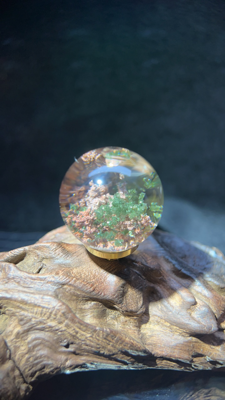 29毫米天然彩幽灵水晶球