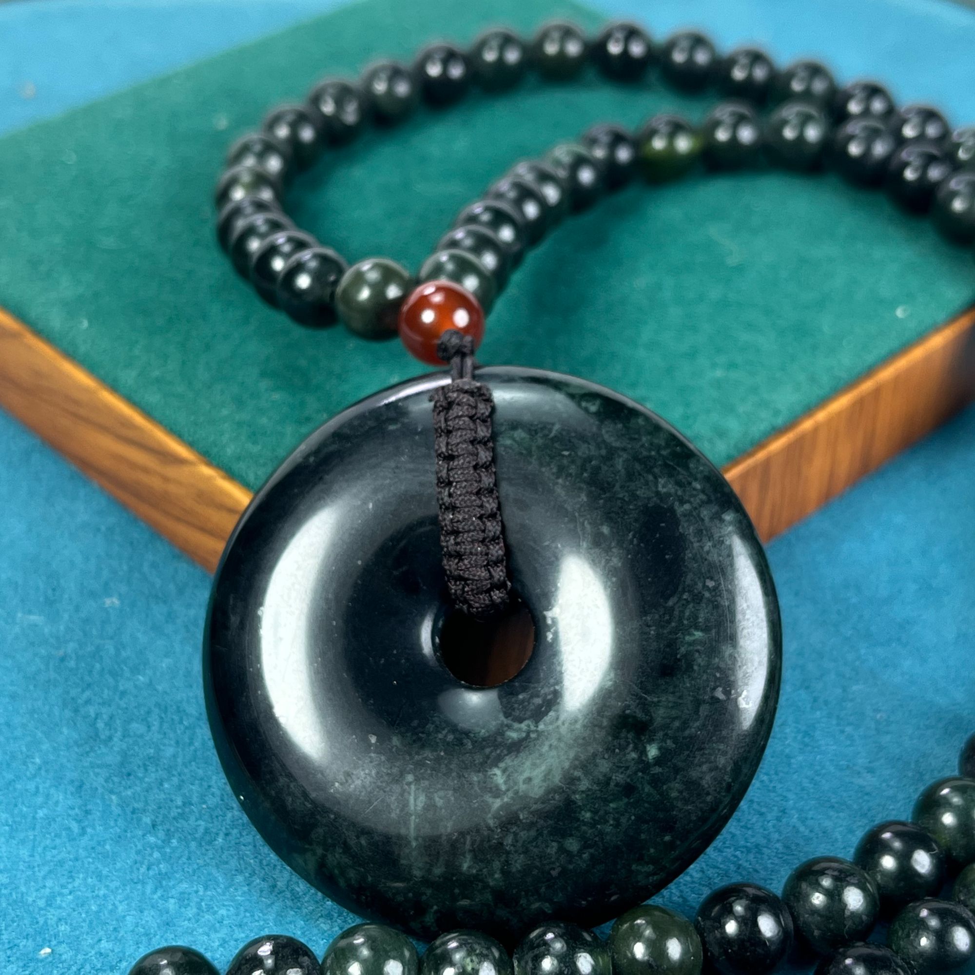 天然西藏藏玉药王石带链平安扣直径50mm吊坠