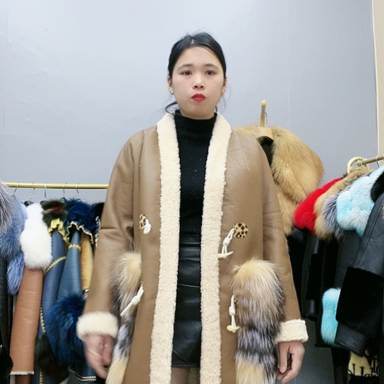 【闪购商品】山羊皮