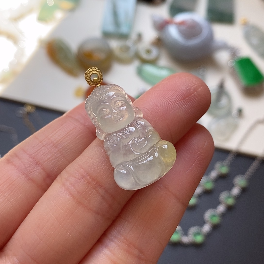 翡翠挂件18K金镶嵌冰黄宝宝佛