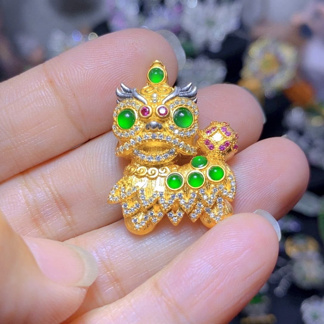 翡翠银S925镶嵌耳饰天然翡翠