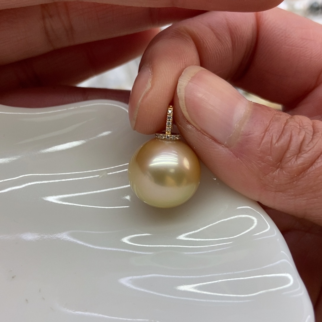 海水珍珠吊坠(不含链)18K金镶嵌