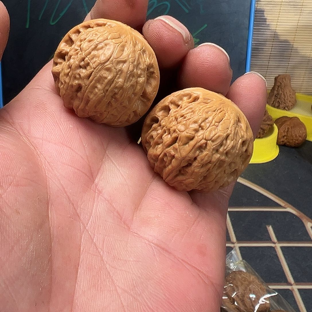 文玩核桃吊坠运****利铁锤