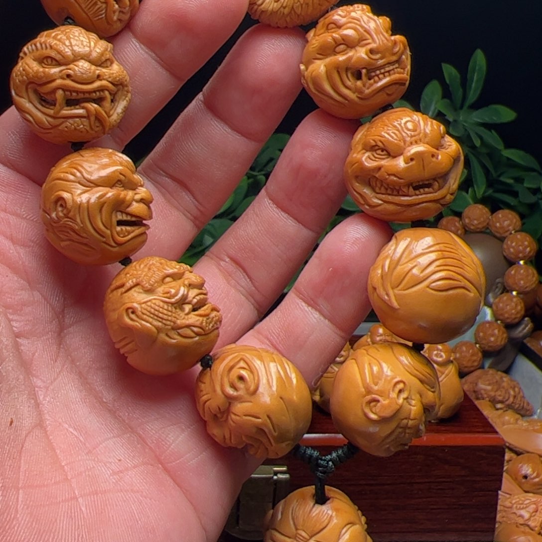 橄榄核吊坠随*、橄榄核