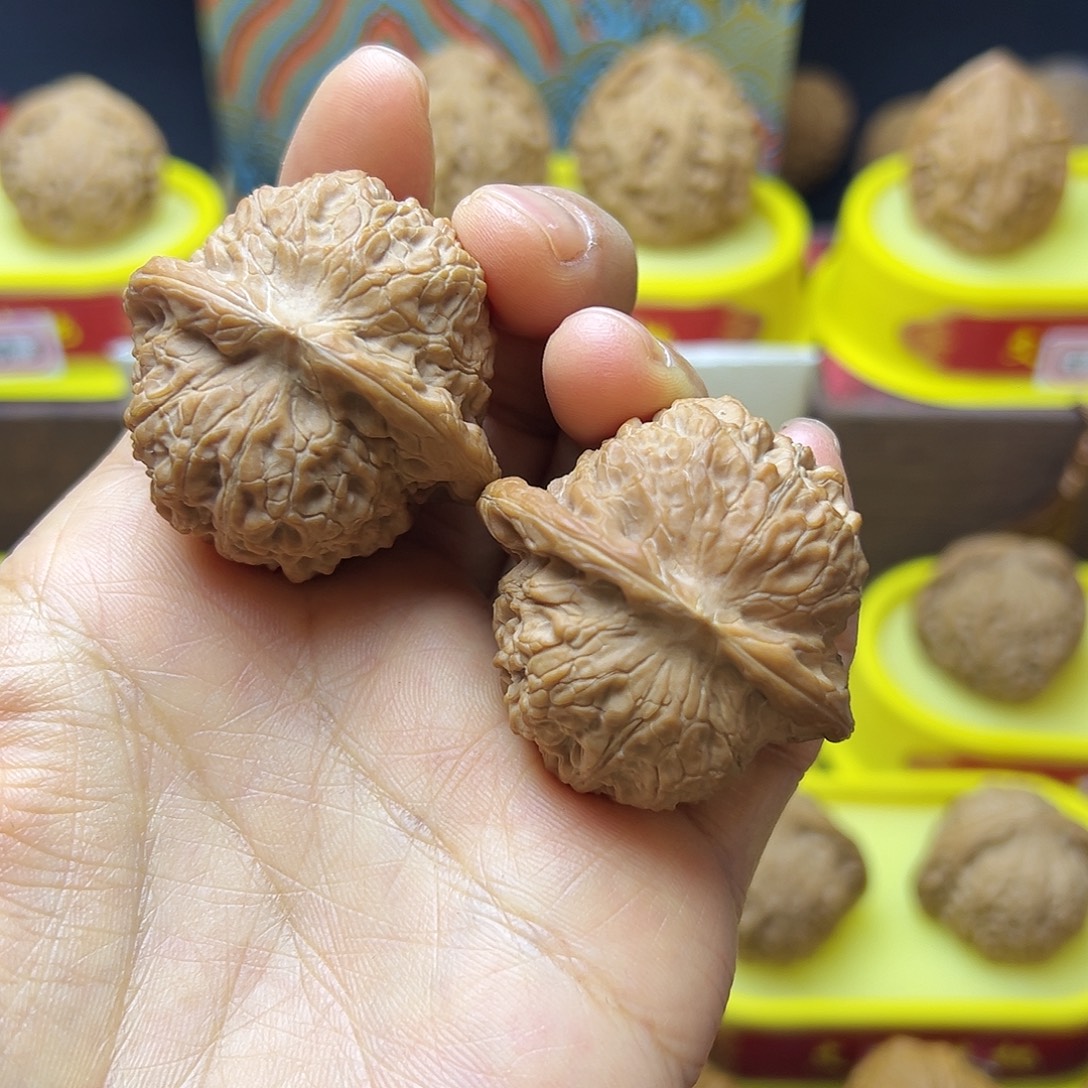 吊坠文玩核桃血麒麟41