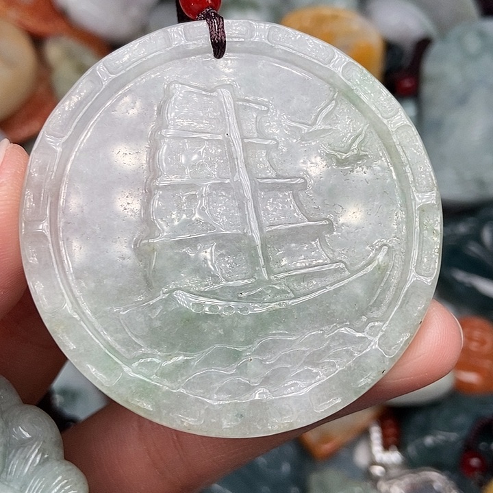 颈饰未镶嵌翡翠翡翠