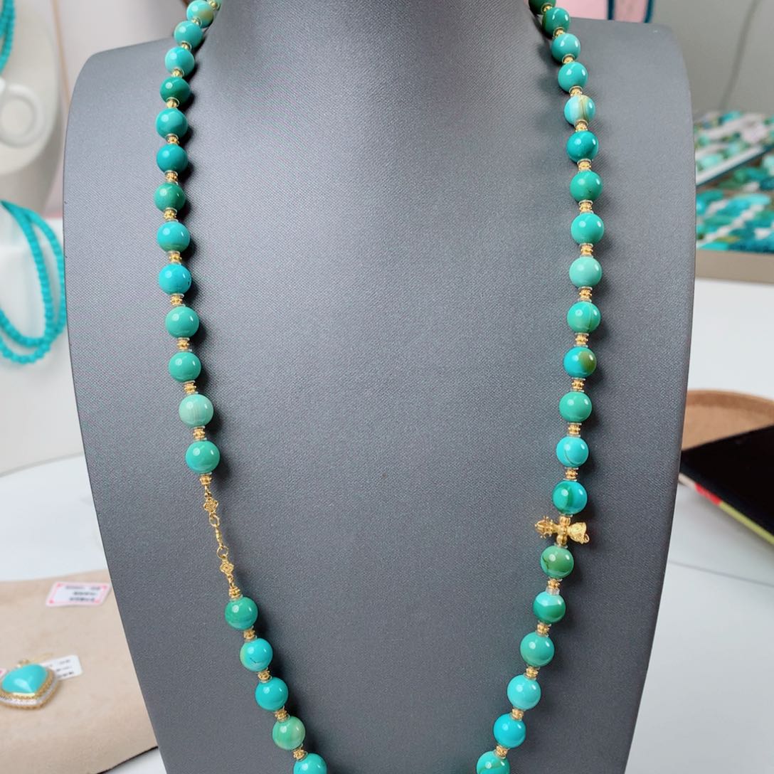 绿松石配饰未镶嵌