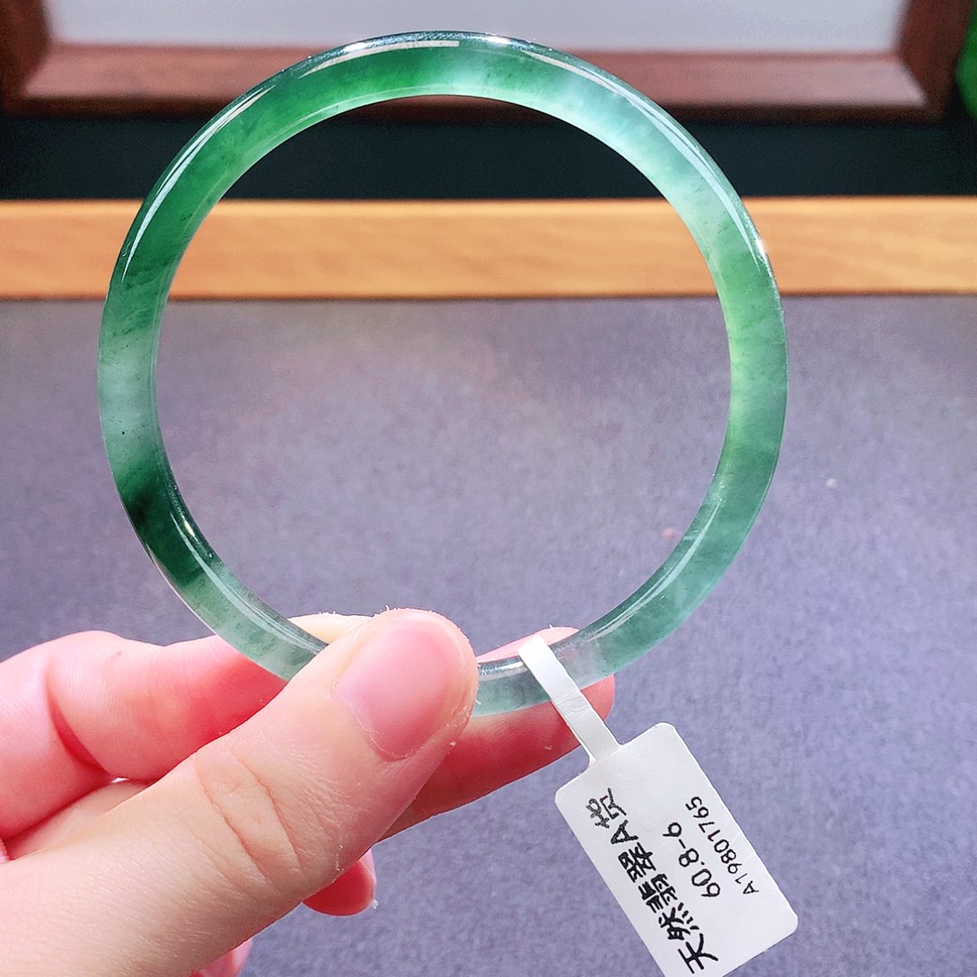 未镶嵌手镯翡翠天然翡翠