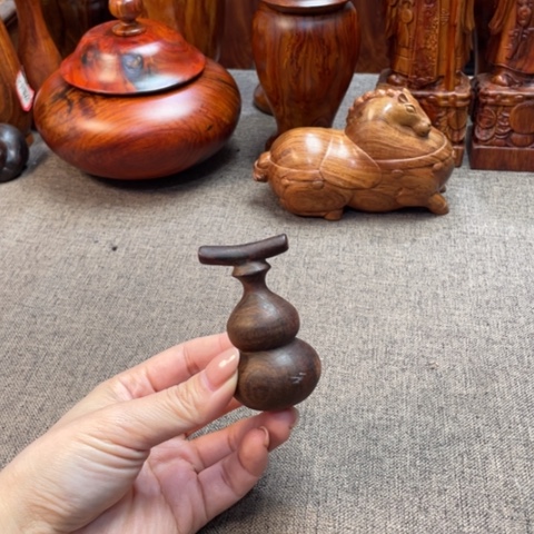 交趾黄檀（大红酸枝）有柄葫芦
