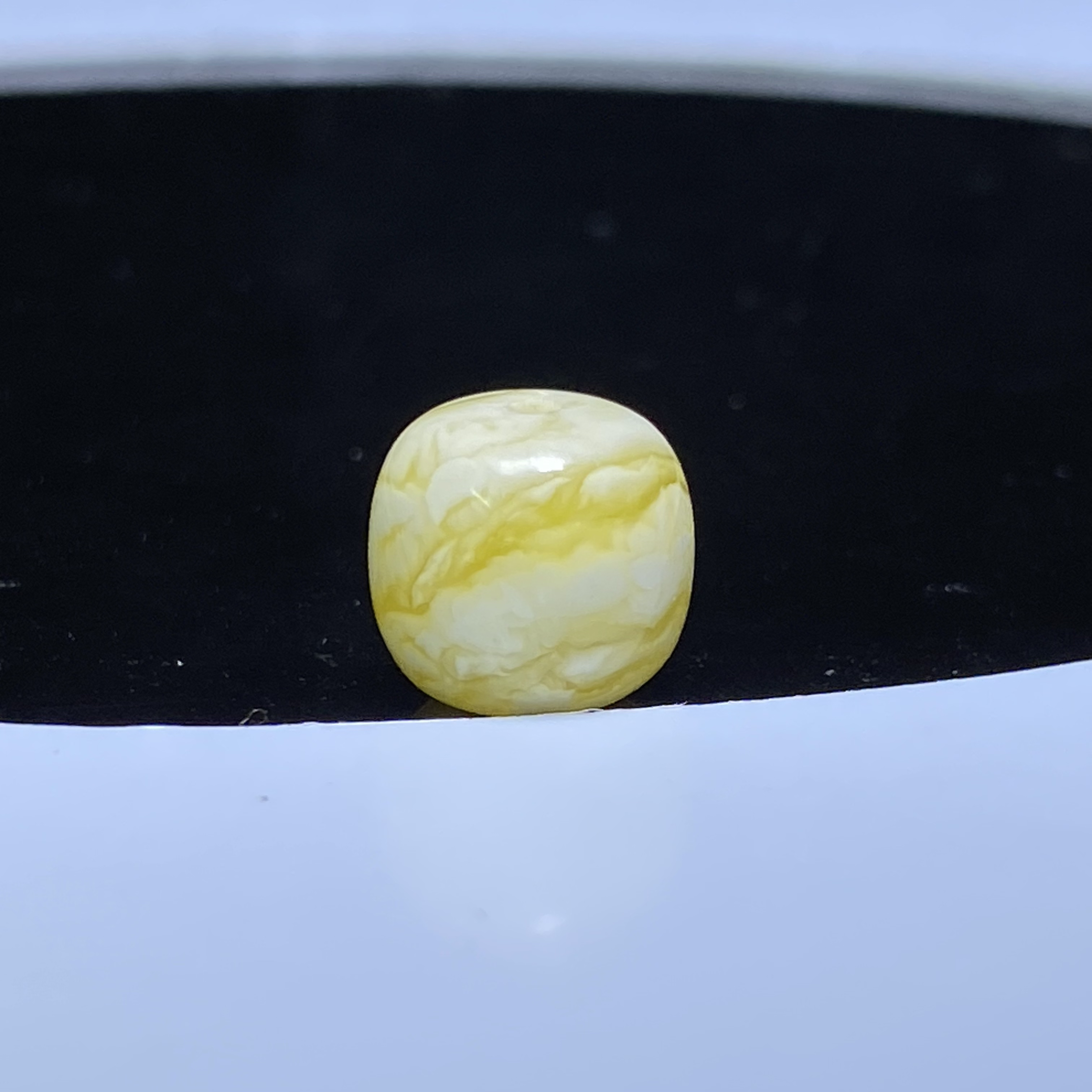 琥珀蜜蜡瓷白妖花蜜蜡千层虎皮纹精品老型单珠10mm