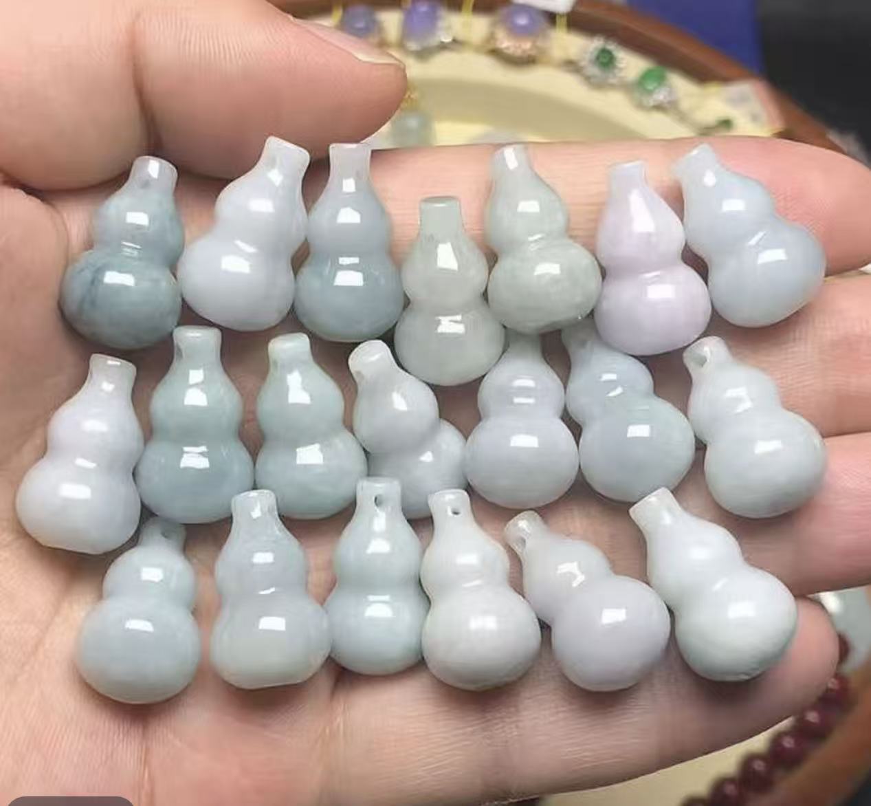 天然缅甸翡翠A货葫芦吊坠包容款发一件