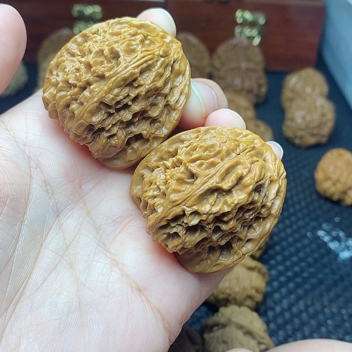 文玩核桃把件40南疆石