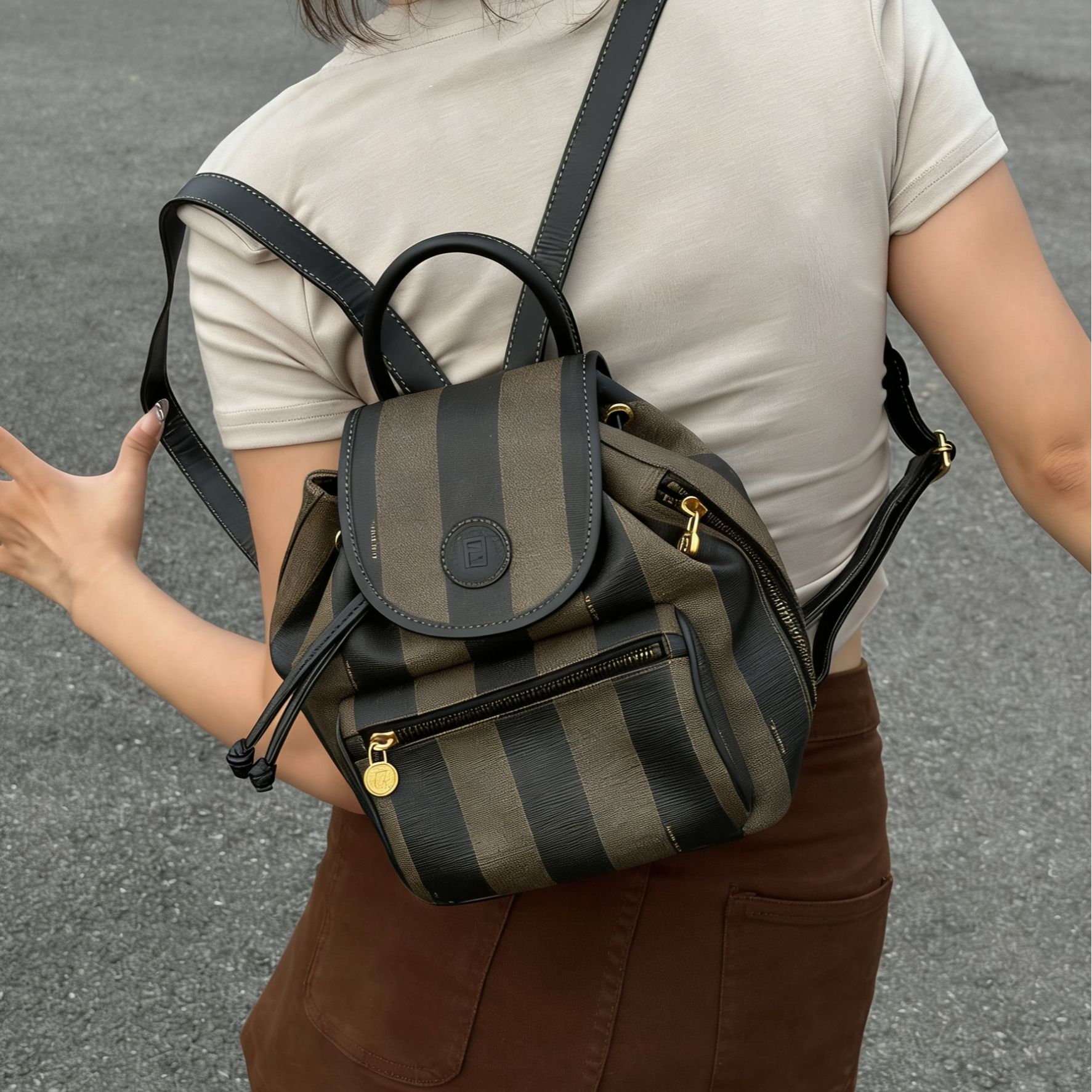 95新 FENDI/芬迪 G专属/芬迪双肩包/07010