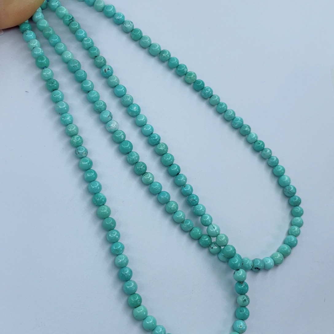 绿松石颈饰未镶嵌