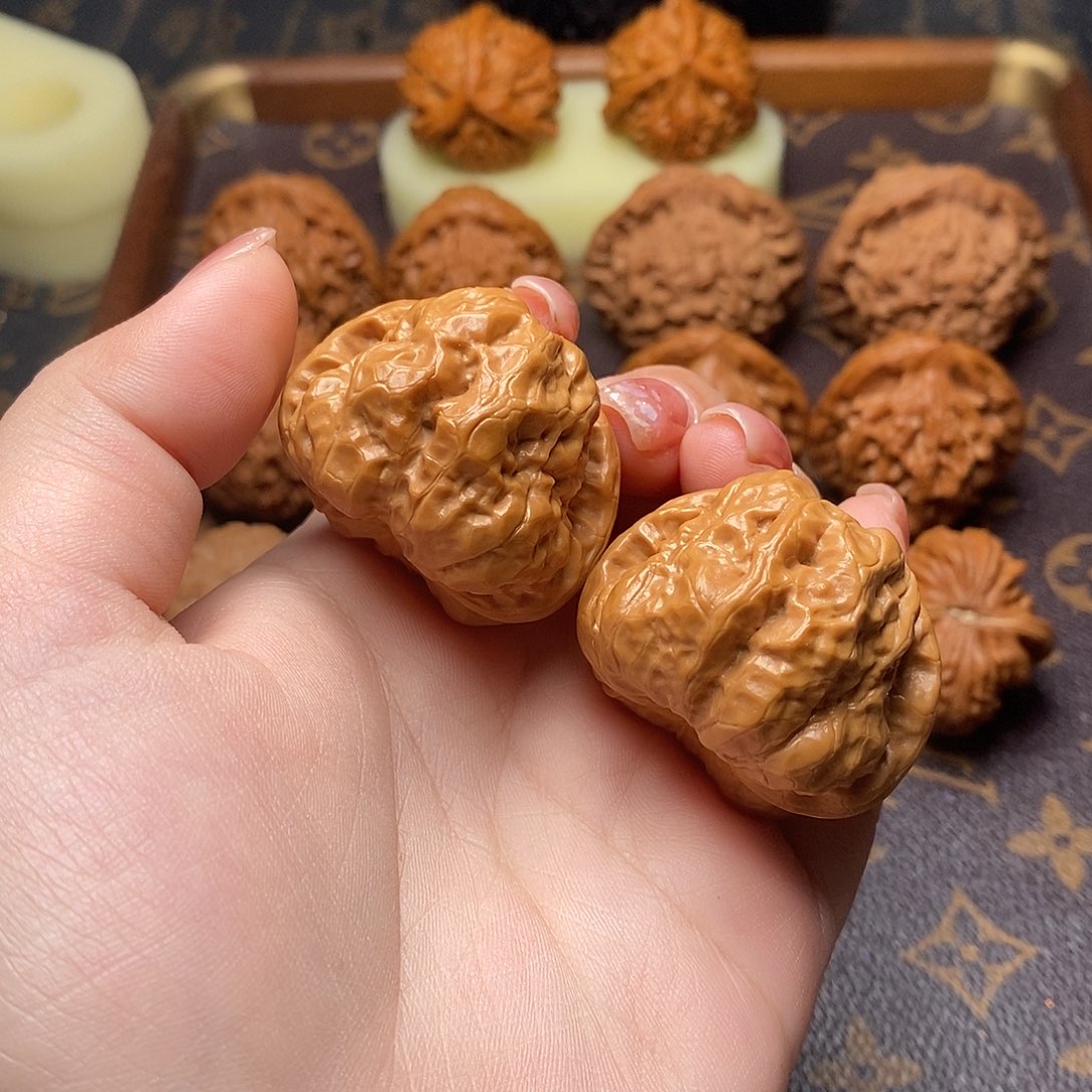 桃核把件蛤蟆头39尺