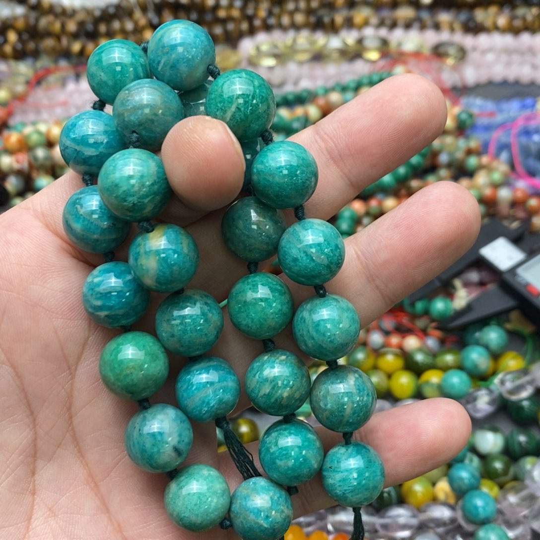 玛瑙/玉髓未镶嵌珠宝半成品拍四得一俄料天河石13.5mm一条