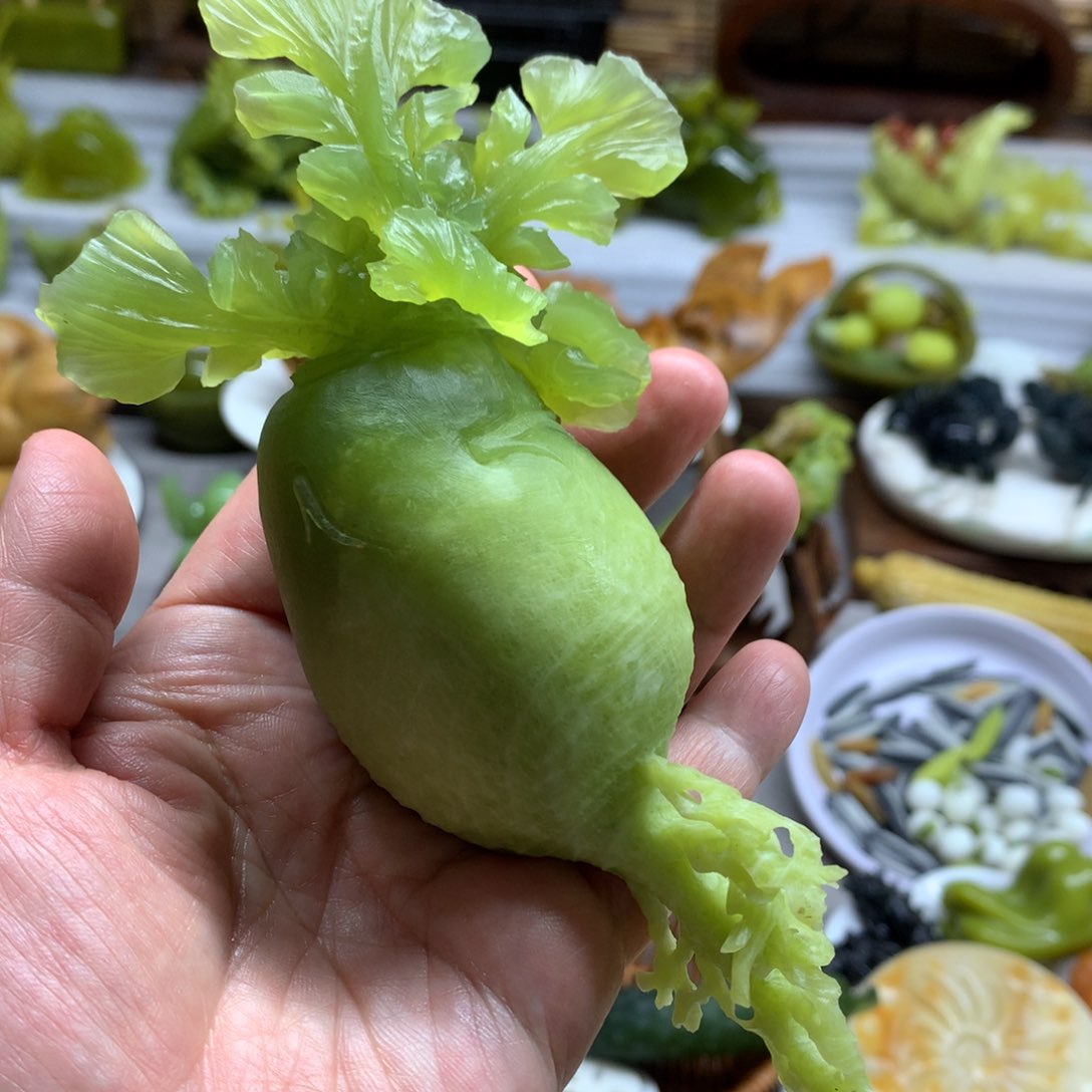 未镶嵌蛇纹石玉摆件
