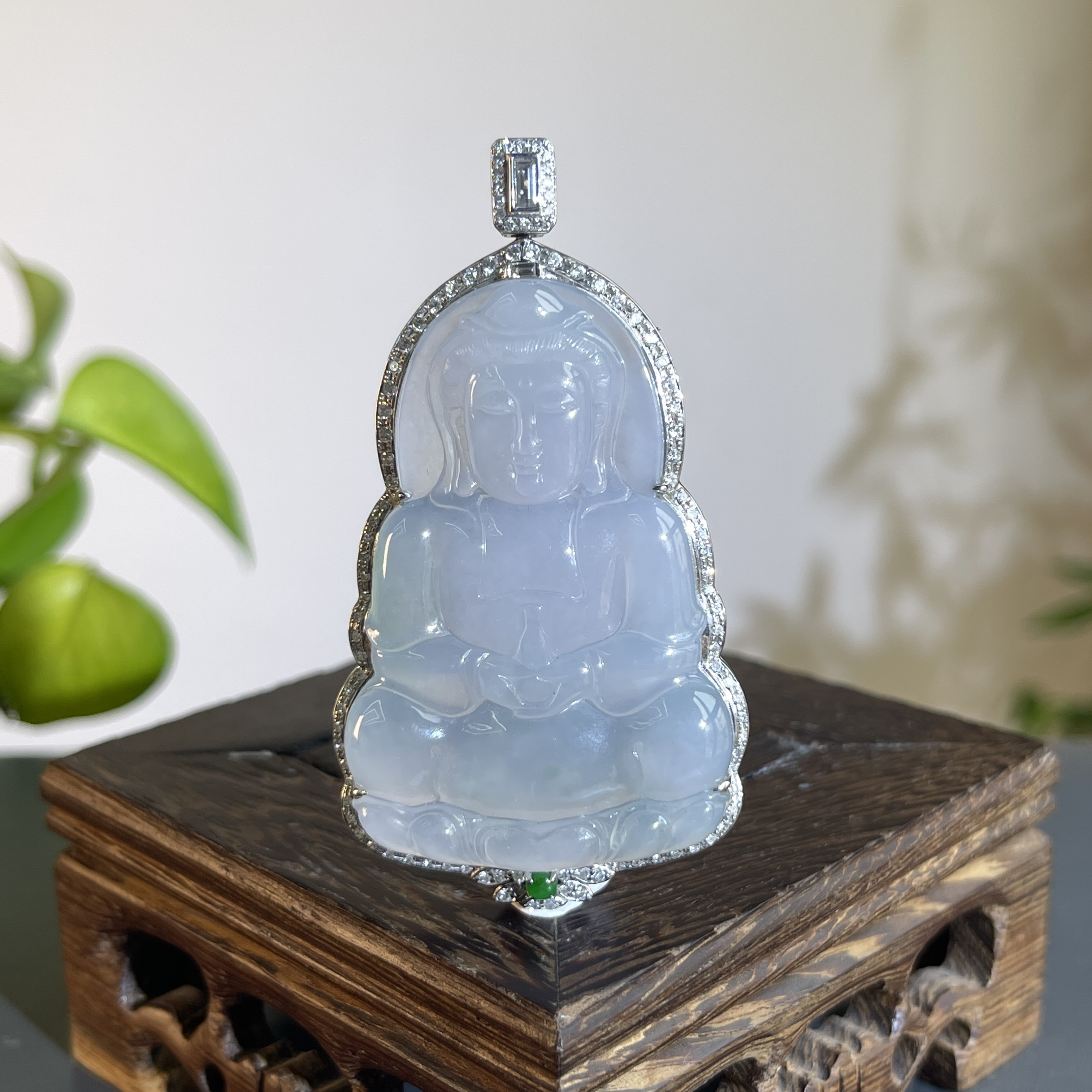 JTA24-169 天然缅甸翡翠A货 18K含钻镶嵌正装观音