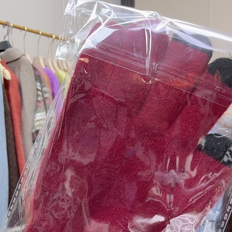 羊绒酒红色手套123456