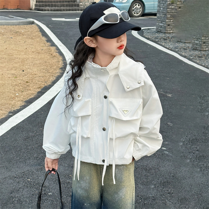 女童外套秋季2025新款春秋装工装冲锋衣中大童短款6-12岁春秋潮流