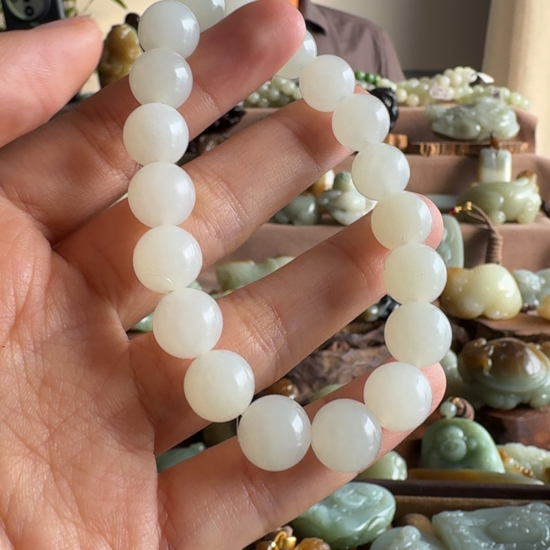 和田玉（糖玉）未镶嵌手链