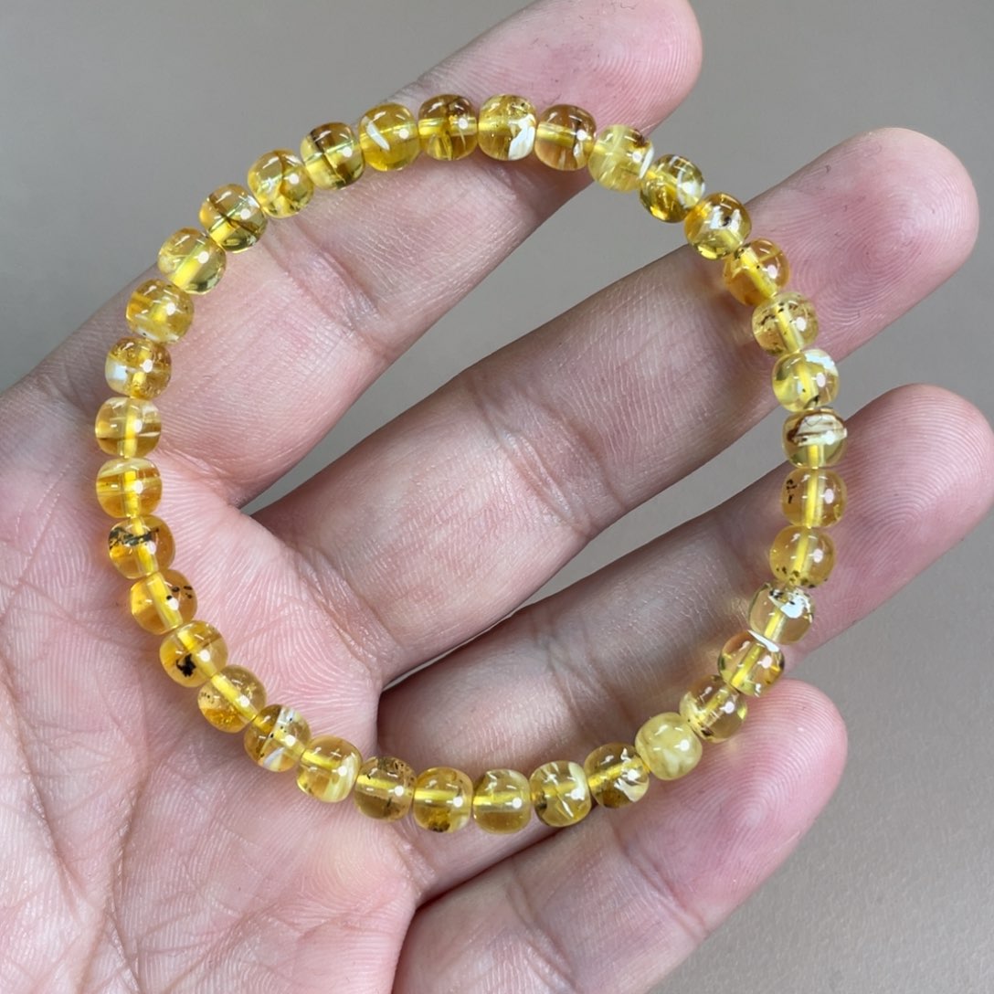 蜜蜡裸石未镶嵌1400000000